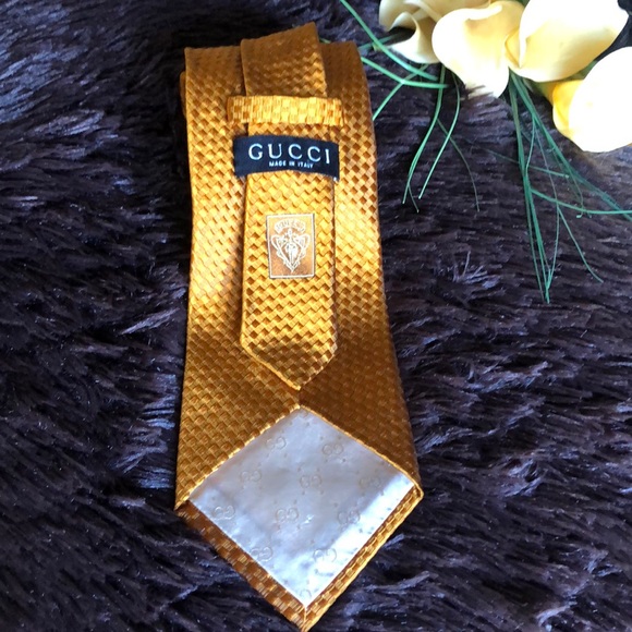 Gucci Other - GUCCI TIE 100% SILK